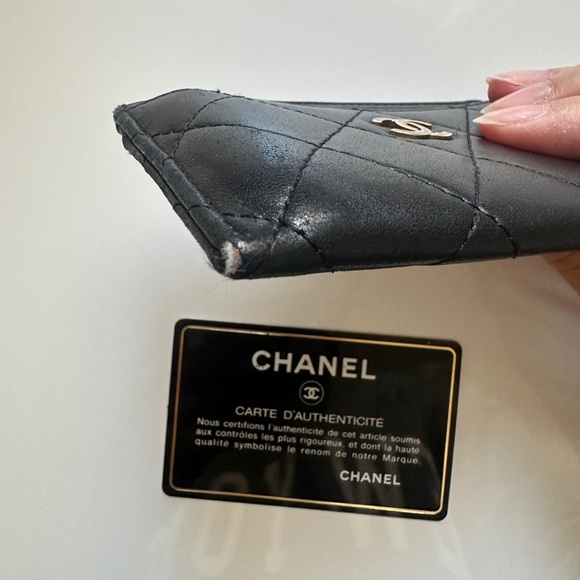AUTHENTIC CHANEL BLACK LAMBSKIN CARD HOLDER - Picture 3 of 8